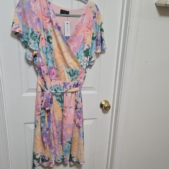 Lane Bryant Dresses & Skirts - Lane Bryant Multicolor Floral Wrap Midi Dress